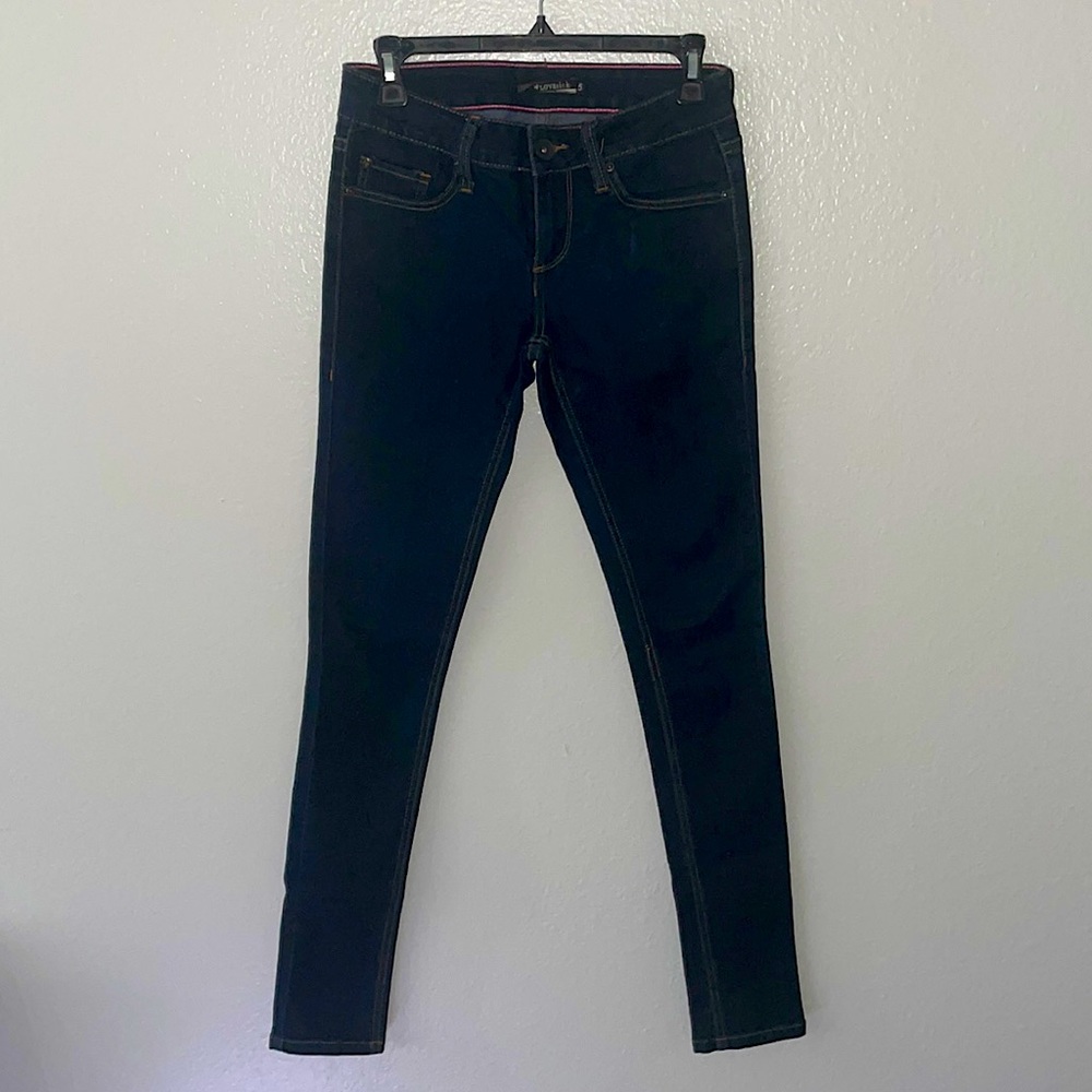 Like New Juniors Lovesick Skinny Jeans size 5